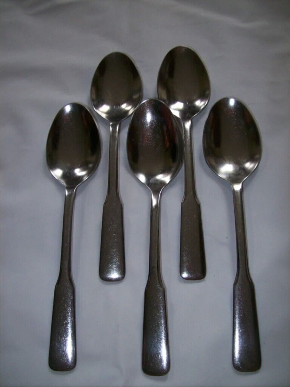 5 Oneida Stainless Friendship Oval Place Spoons Silverware -0611S41